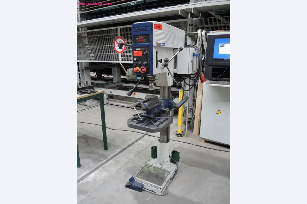 Plaat- en metaalbewerkingsmachines<br><font size="2">In samenwerking met Hilco Industrial Acquisitions bv</font>-1