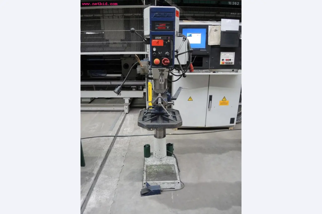 Plaat- en metaalbewerkingsmachines<br><font size="2">In samenwerking met Hilco Industrial Acquisitions bv</font>-2