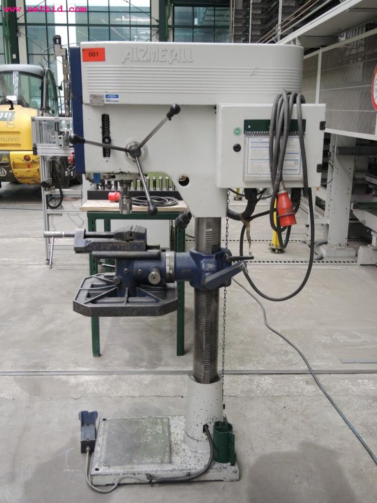 sheetmetal and metalworking machines <br><font size="2">In collaboration with Hilco Industrial Acquisitions bv<br></font>-3