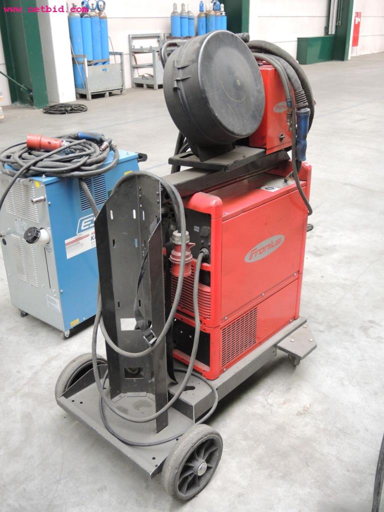 Chapas metálicas e máquinas para trabalhar metais<br><font size="2">Em colaboração com a Hilco Industrial Acquisitions bv</font>-3