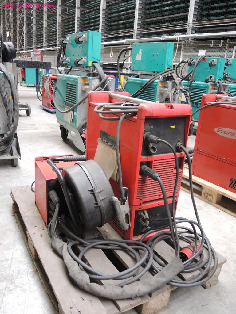 Chapas metálicas e máquinas para trabalhar metais<br><font size="2">Em colaboração com a Hilco Industrial Acquisitions bv</font>-3