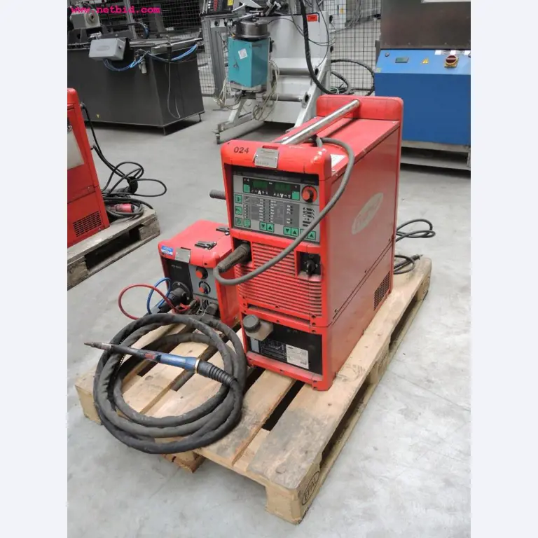 Plaat- en metaalbewerkingsmachines<br><font size="2">In samenwerking met Hilco Industrial Acquisitions bv</font>-1