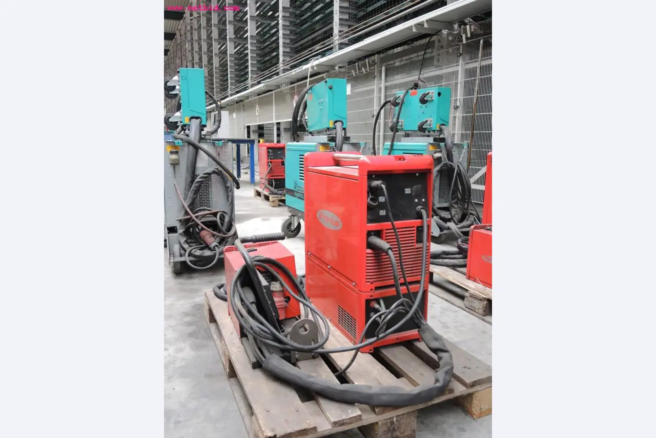 Machines pour le travail de la tôle et des métaux<br><font size="2">En collaboration avec Hilco Industrial Acquisitions bv</font>.-3