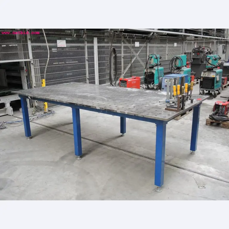 sheetmetal and metalworking machines <br><font size="2">In collaboration with Hilco Industrial Acquisitions bv<br></font>-1