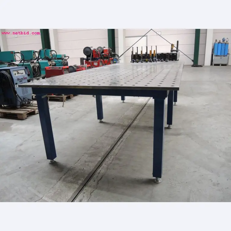 sheetmetal and metalworking machines <br><font size="2">In collaboration with Hilco Industrial Acquisitions bv<br></font>-3