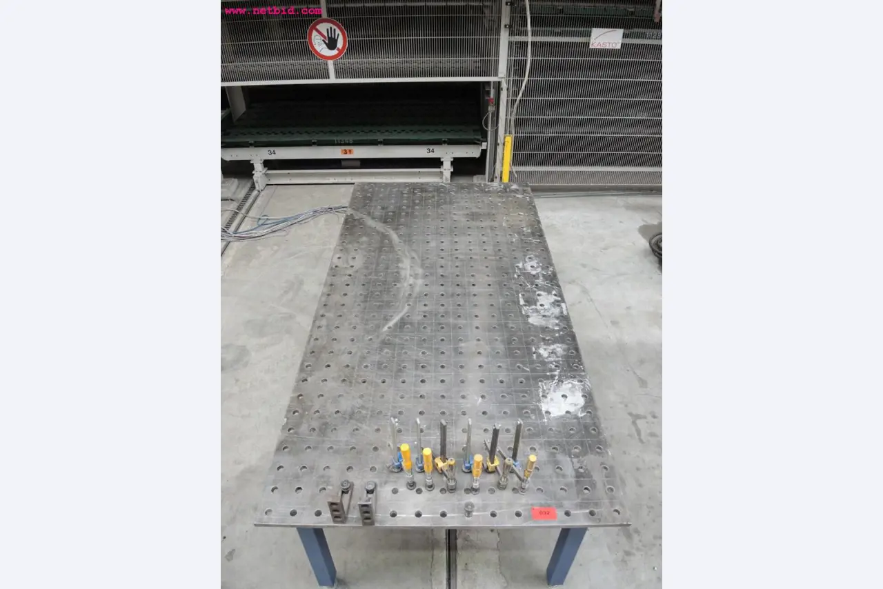 sheetmetal and metalworking machines <br><font size="2">In collaboration with Hilco Industrial Acquisitions bv<br></font>-5