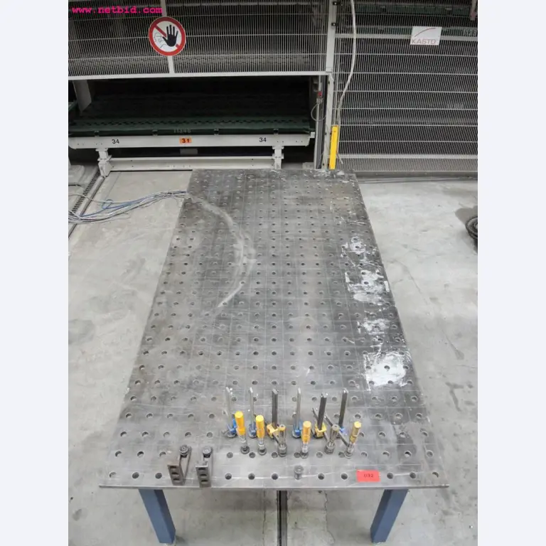sheetmetal and metalworking machines <br><font size="2">In collaboration with Hilco Industrial Acquisitions bv<br></font>-5