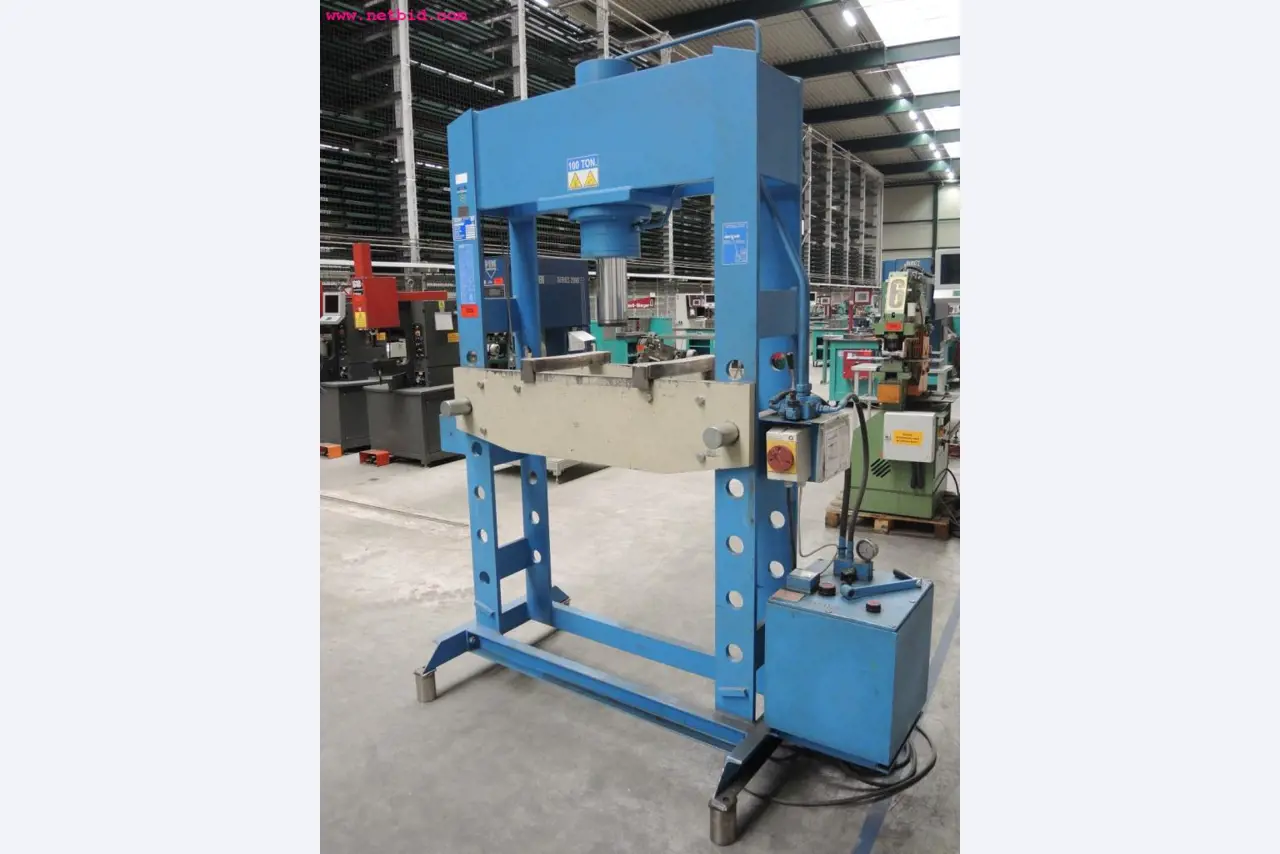 sheetmetal and metalworking machines <br><font size="2">In collaboration with Hilco Industrial Acquisitions bv<br></font>-1