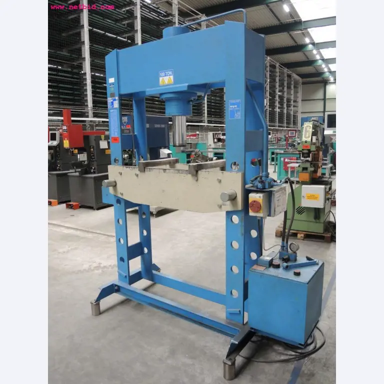 sheetmetal and metalworking machines <br><font size="2">In collaboration with Hilco Industrial Acquisitions bv<br></font>-1
