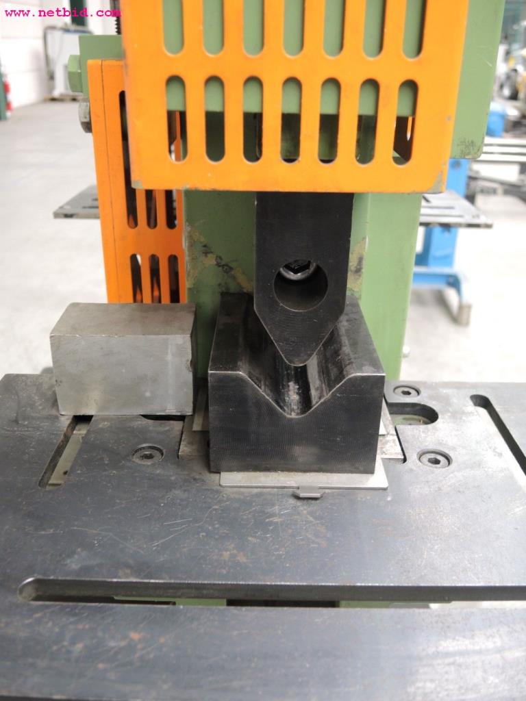 Chapas metálicas e máquinas para trabalhar metais<br><font size="2">Em colaboração com a Hilco Industrial Acquisitions bv</font>-10