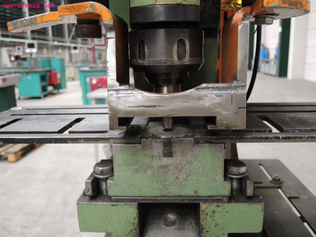 Chapas metálicas e máquinas para trabalhar metais<br><font size="2">Em colaboração com a Hilco Industrial Acquisitions bv</font>-2