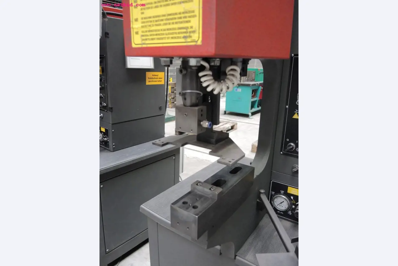 sheetmetal and metalworking machines <br><font size="2">In collaboration with Hilco Industrial Acquisitions bv<br></font>-5
