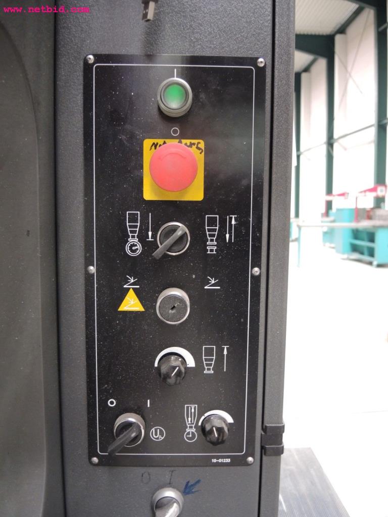 Chapas metálicas e máquinas para trabalhar metais<br><font size="2">Em colaboração com a Hilco Industrial Acquisitions bv</font>-7