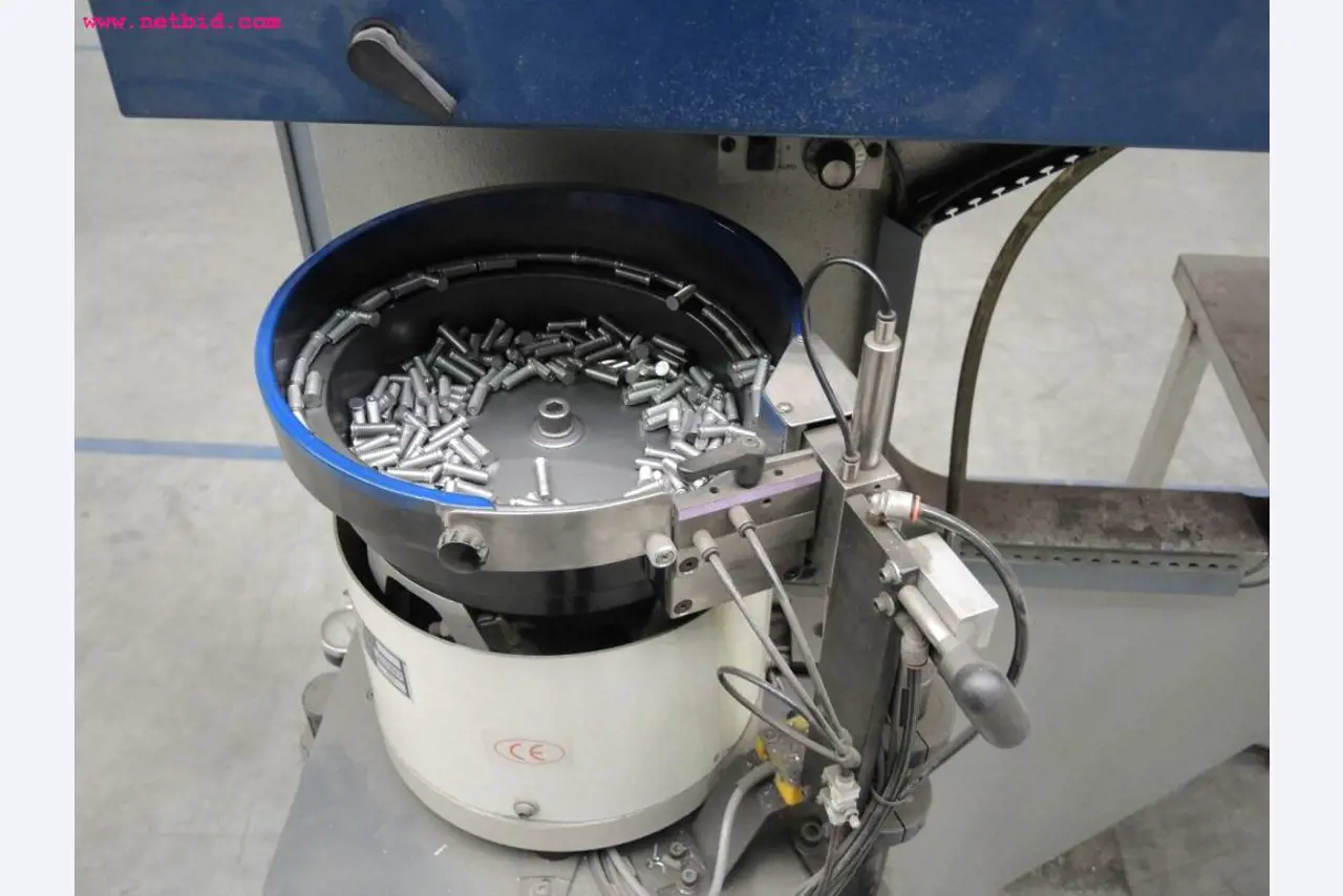 Chapas metálicas e máquinas para trabalhar metais<br><font size="2">Em colaboração com a Hilco Industrial Acquisitions bv</font>-7