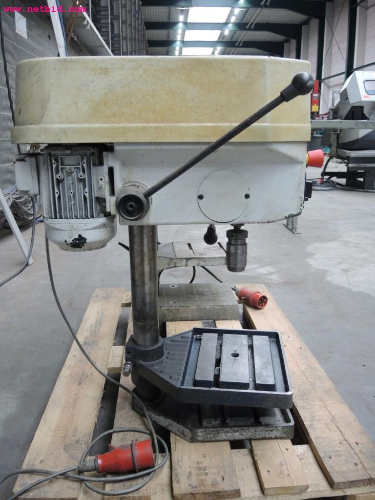 sheetmetal and metalworking machines <br><font size="2">In collaboration with Hilco Industrial Acquisitions bv<br></font>-3