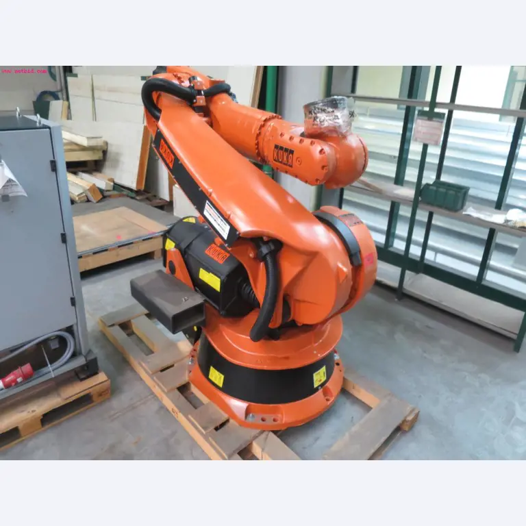Chapas metálicas e máquinas para trabalhar metais<br><font size="2">Em colaboração com a Hilco Industrial Acquisitions bv</font>-1