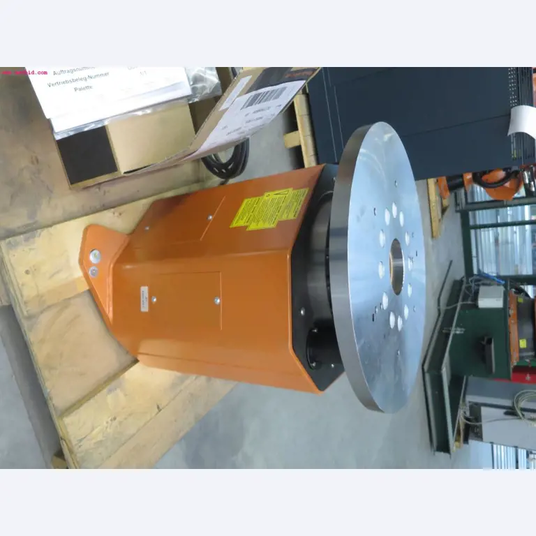 Chapas metálicas e máquinas para trabalhar metais<br><font size="2">Em colaboração com a Hilco Industrial Acquisitions bv</font>-4