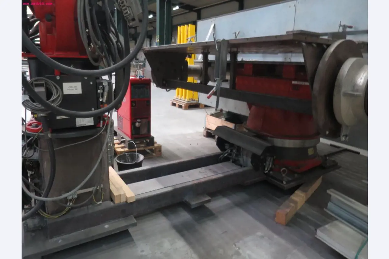Chapas metálicas e máquinas para trabalhar metais<br><font size="2">Em colaboração com a Hilco Industrial Acquisitions bv</font>-12
