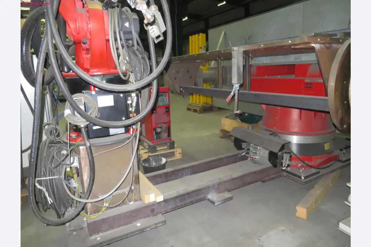 Chapas metálicas e máquinas para trabalhar metais<br><font size="2">Em colaboração com a Hilco Industrial Acquisitions bv</font>-13