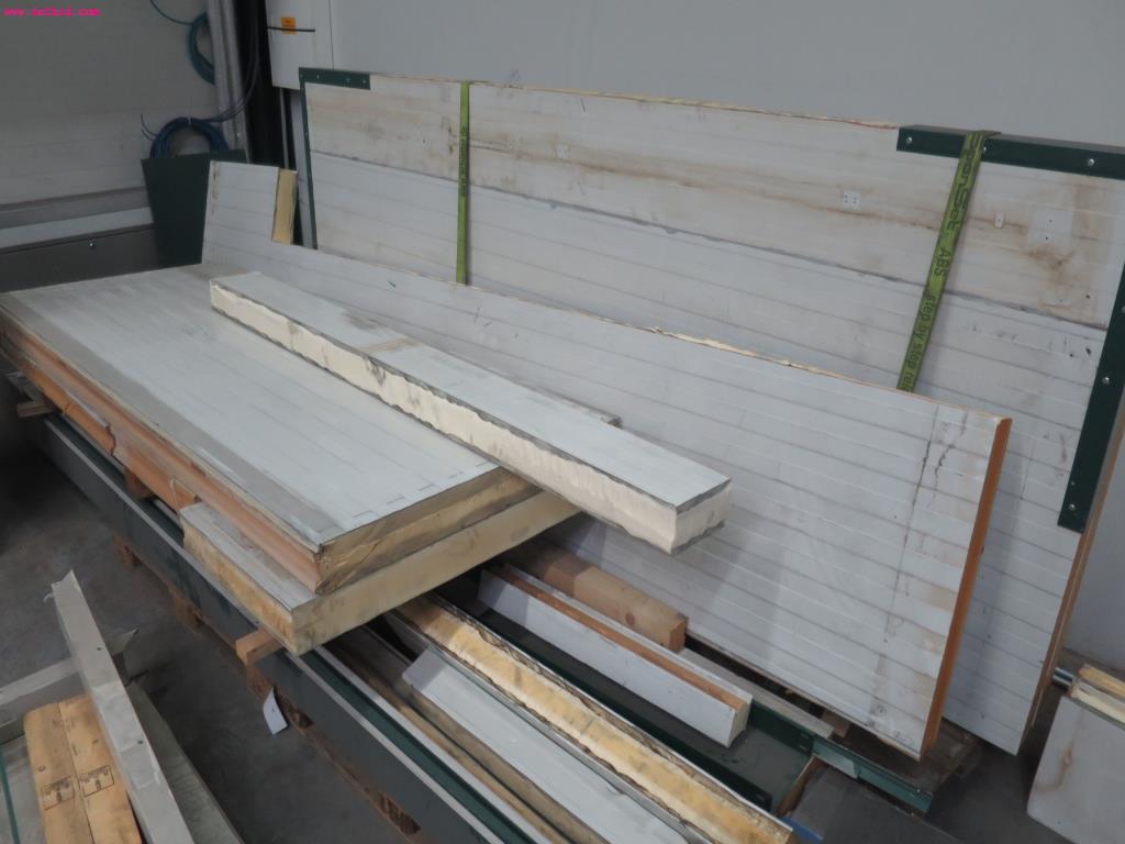 Chapas metálicas e máquinas para trabalhar metais<br><font size="2">Em colaboração com a Hilco Industrial Acquisitions bv</font>-4