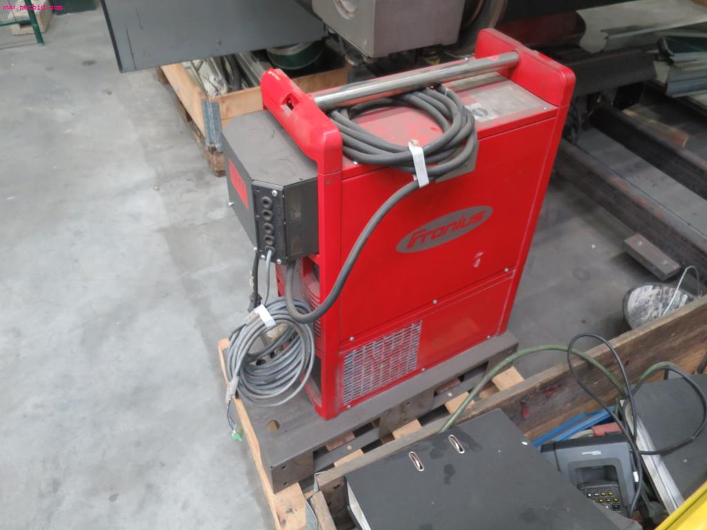 Chapas metálicas e máquinas para trabalhar metais<br><font size="2">Em colaboração com a Hilco Industrial Acquisitions bv</font>-7