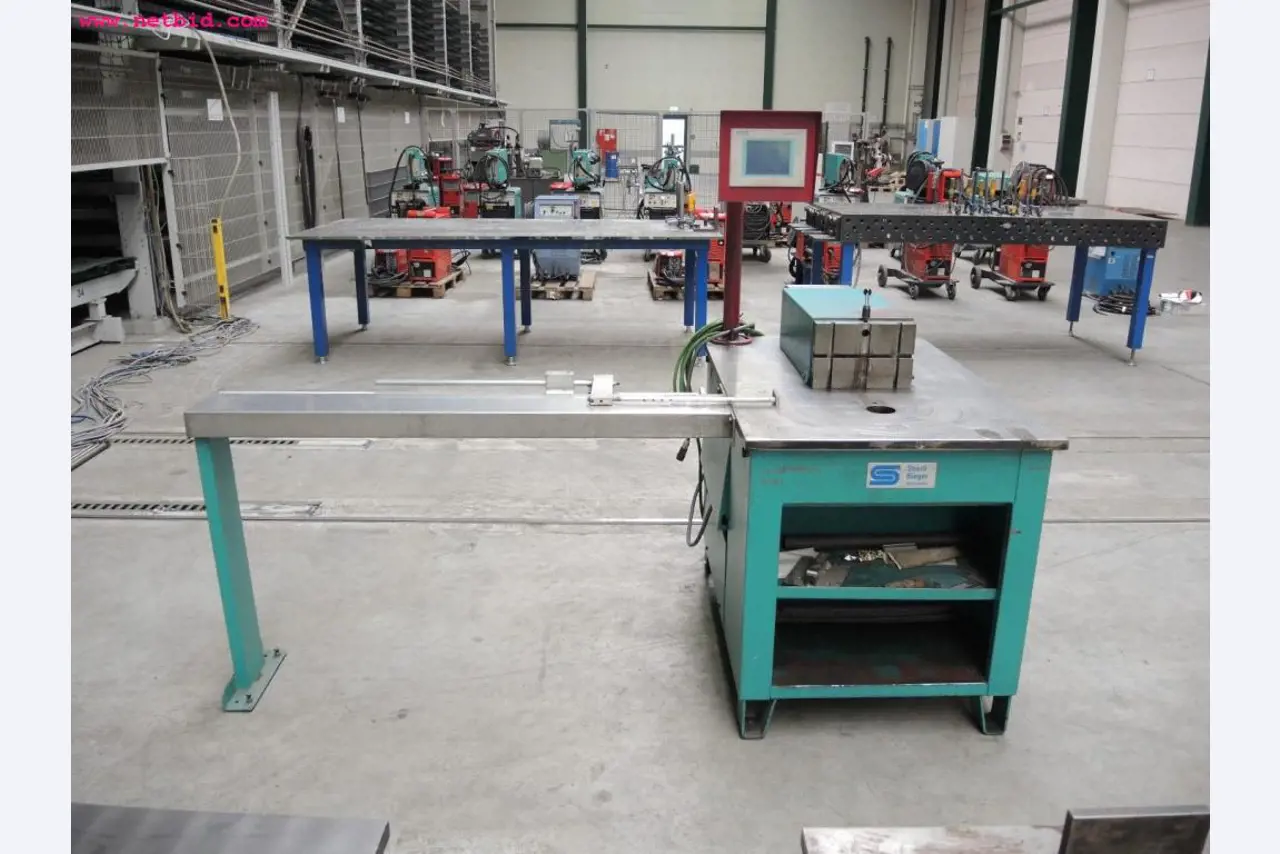 sheetmetal and metalworking machines <br><font size="2">In collaboration with Hilco Industrial Acquisitions bv<br></font>-2