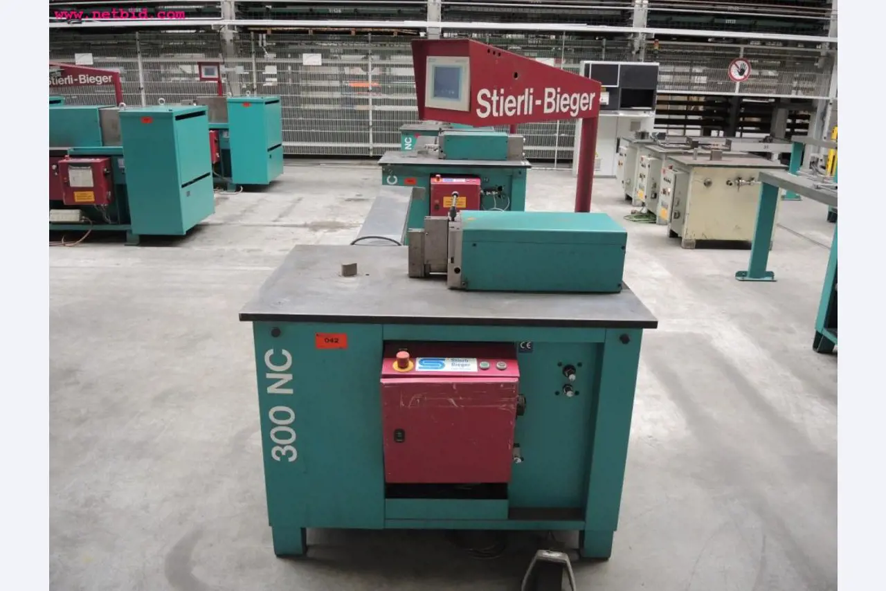 Machines pour le travail de la tôle et des métaux<br><font size="2">En collaboration avec Hilco Industrial Acquisitions bv</font>.-1