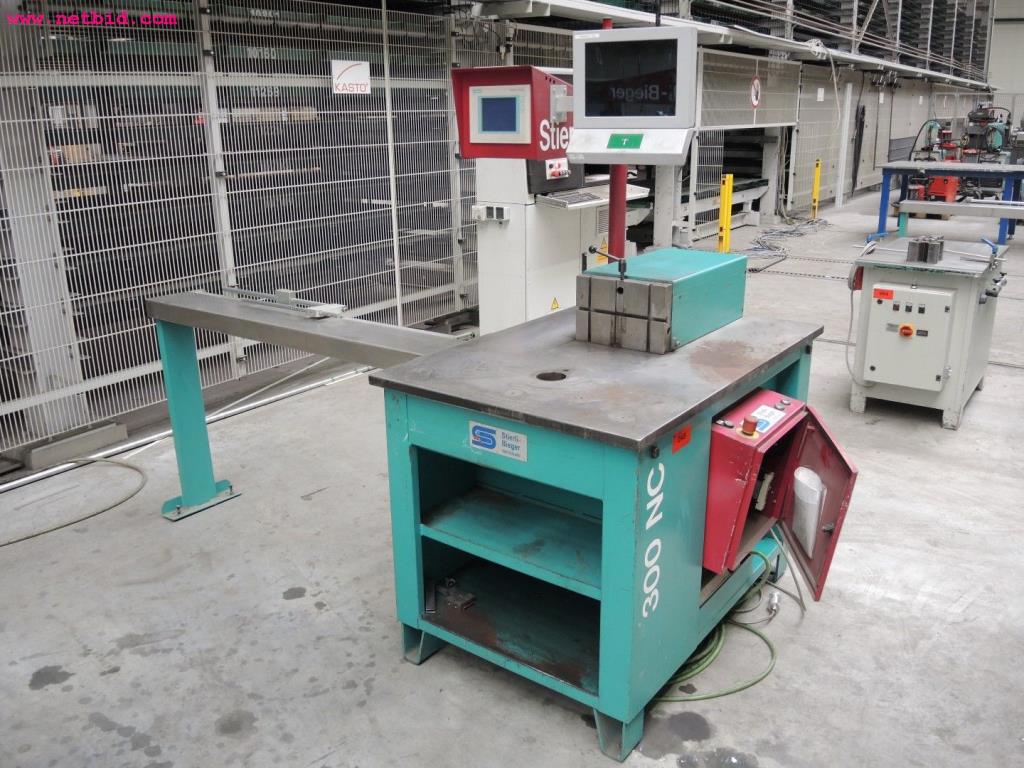 Chapas metálicas e máquinas para trabalhar metais<br><font size="2">Em colaboração com a Hilco Industrial Acquisitions bv</font>-1