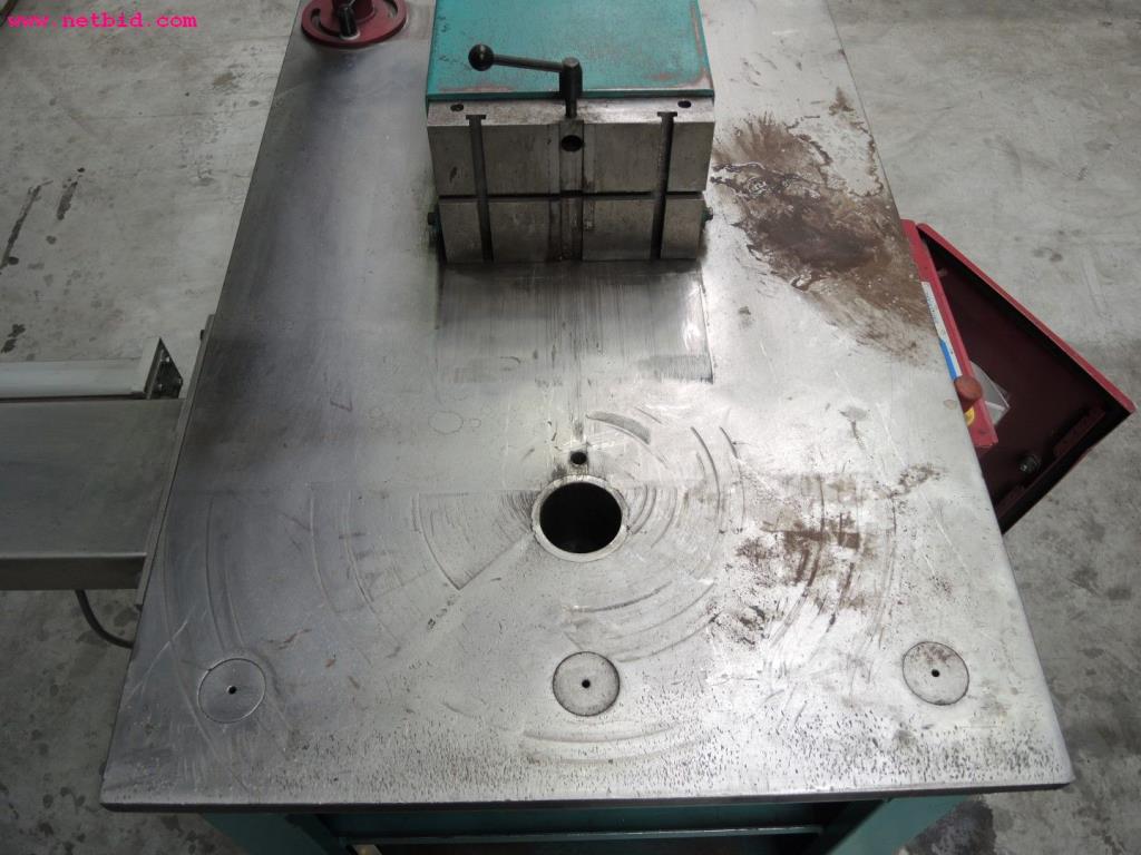 Chapas metálicas e máquinas para trabalhar metais<br><font size="2">Em colaboração com a Hilco Industrial Acquisitions bv</font>-6