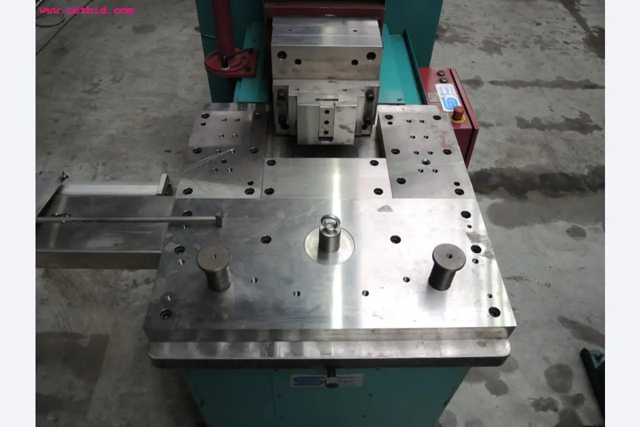 sheetmetal and metalworking machines <br><font size="2">In collaboration with Hilco Industrial Acquisitions bv<br></font>-4