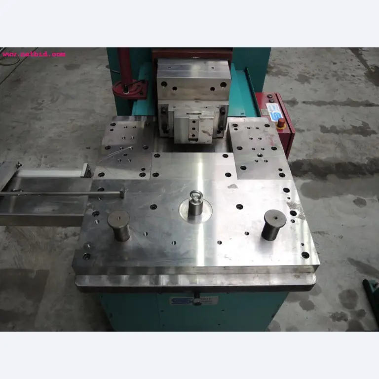 sheetmetal and metalworking machines <br><font size="2">In collaboration with Hilco Industrial Acquisitions bv<br></font>-4