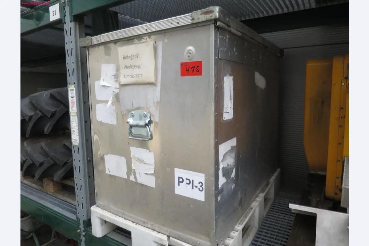 Chapas metálicas e máquinas para trabalhar metais<br><font size="2">Em colaboração com a Hilco Industrial Acquisitions bv</font>-2