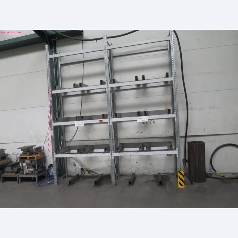 Chapas metálicas e máquinas para trabalhar metais<br><font size="2">Em colaboração com a Hilco Industrial Acquisitions bv</font>-2