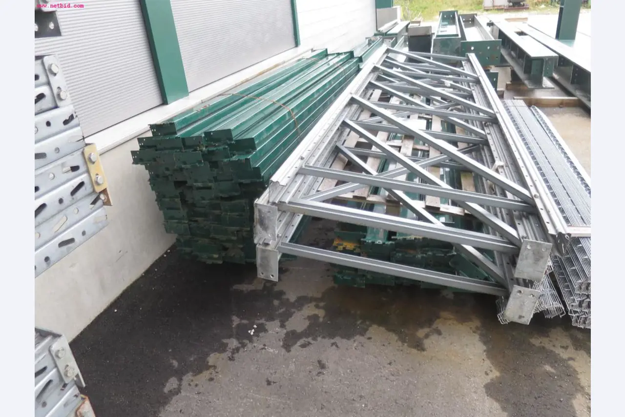 Chapas metálicas e máquinas para trabalhar metais<br><font size="2">Em colaboração com a Hilco Industrial Acquisitions bv</font>-3