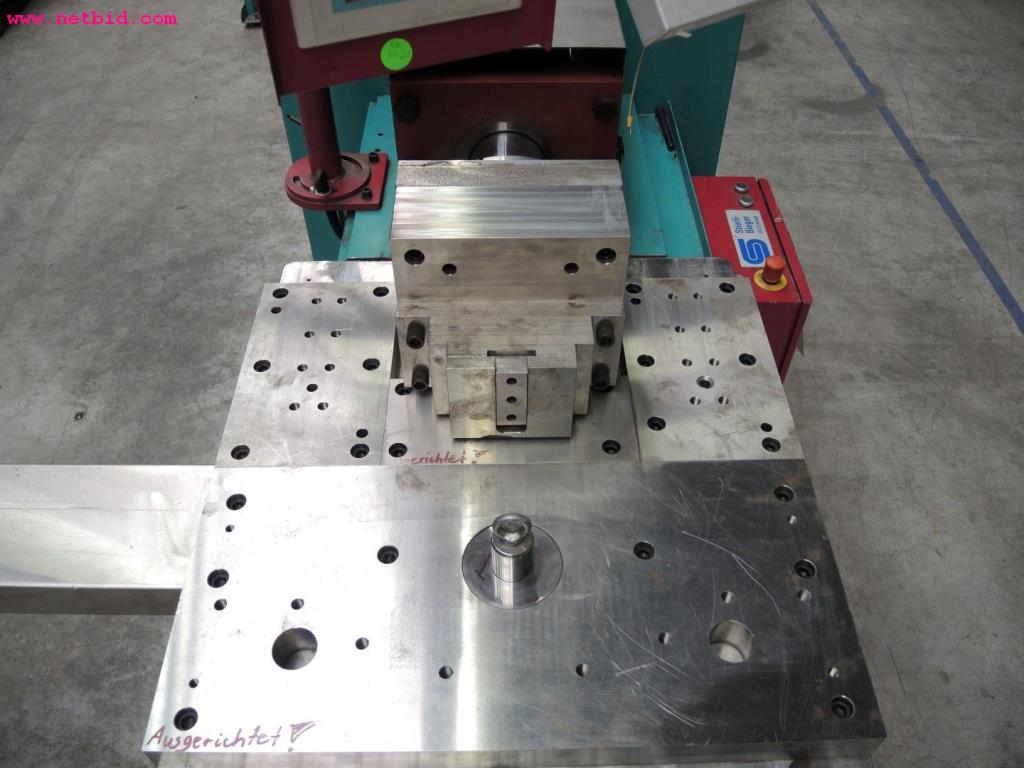 Chapas metálicas e máquinas para trabalhar metais<br><font size="2">Em colaboração com a Hilco Industrial Acquisitions bv</font>-6