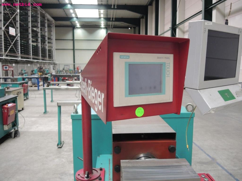 Chapas metálicas e máquinas para trabalhar metais<br><font size="2">Em colaboração com a Hilco Industrial Acquisitions bv</font>-8