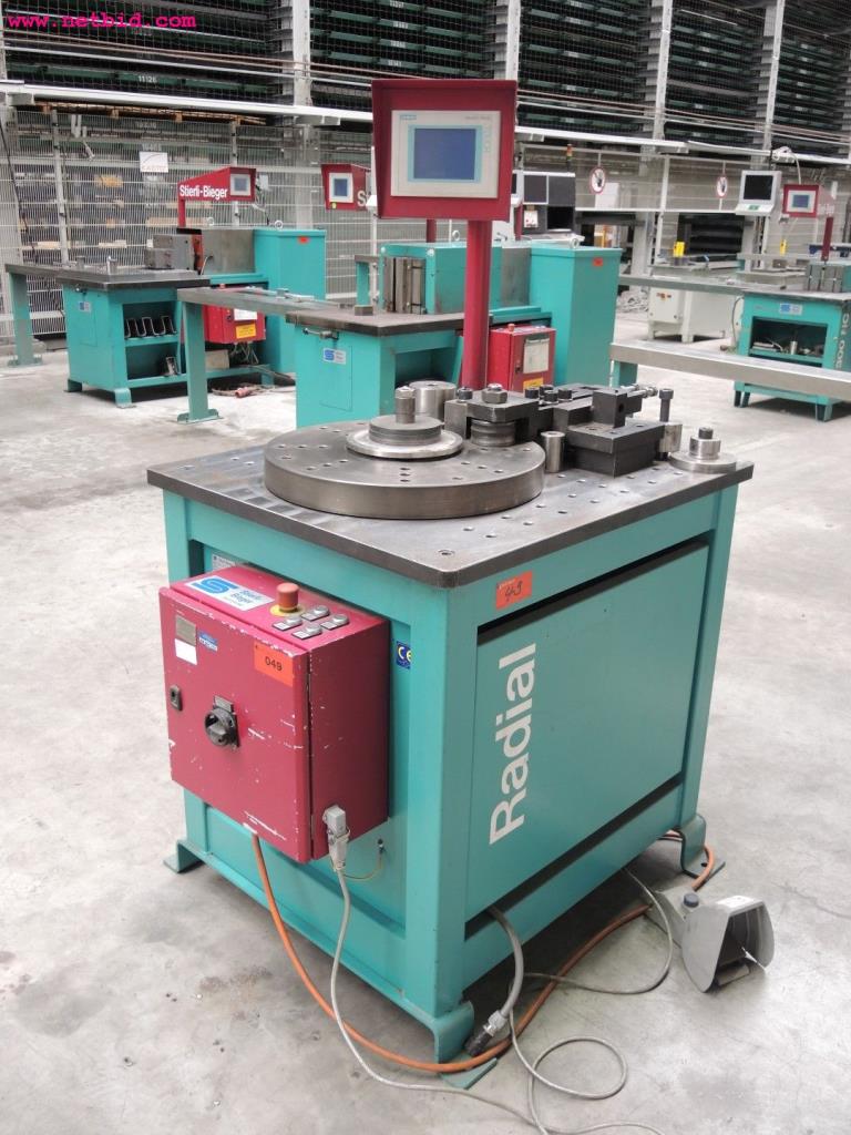 Chapas metálicas e máquinas para trabalhar metais<br><font size="2">Em colaboração com a Hilco Industrial Acquisitions bv</font>-1