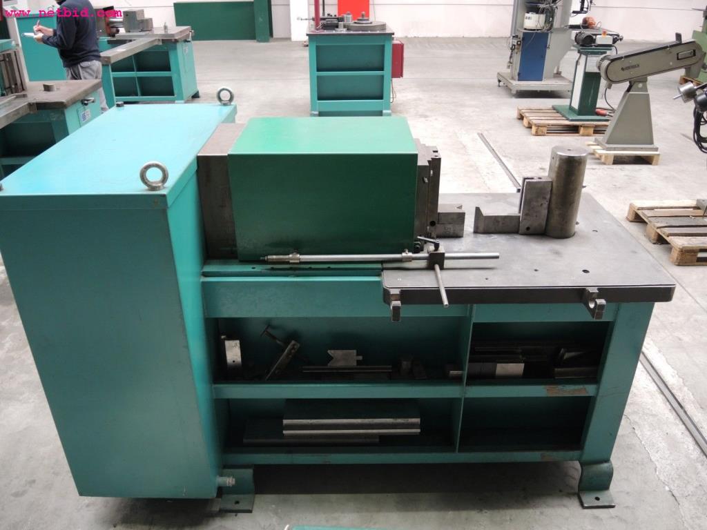 Chapas metálicas e máquinas para trabalhar metais<br><font size="2">Em colaboração com a Hilco Industrial Acquisitions bv</font>-3