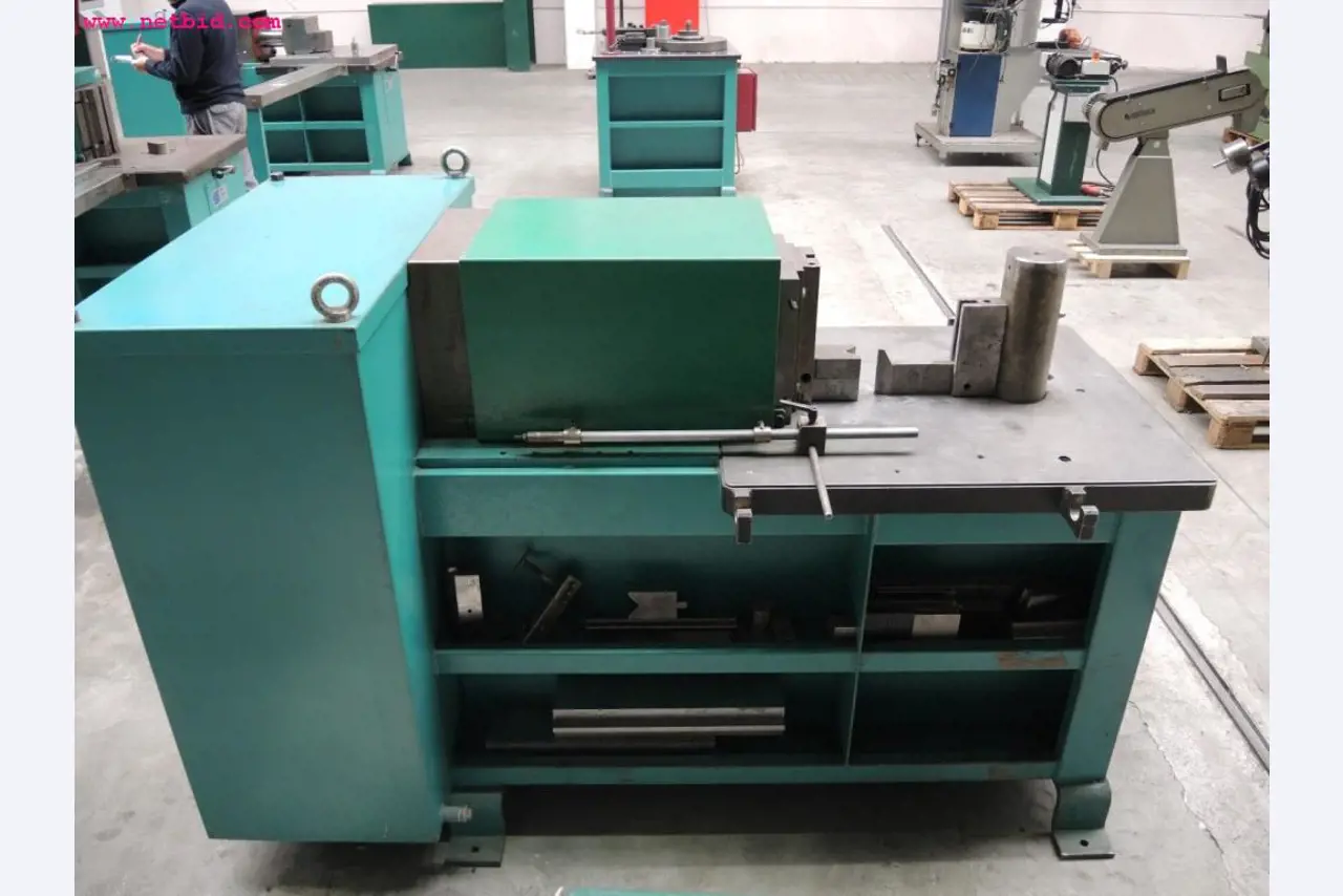 sheetmetal and metalworking machines <br><font size="2">In collaboration with Hilco Industrial Acquisitions bv<br></font>-3