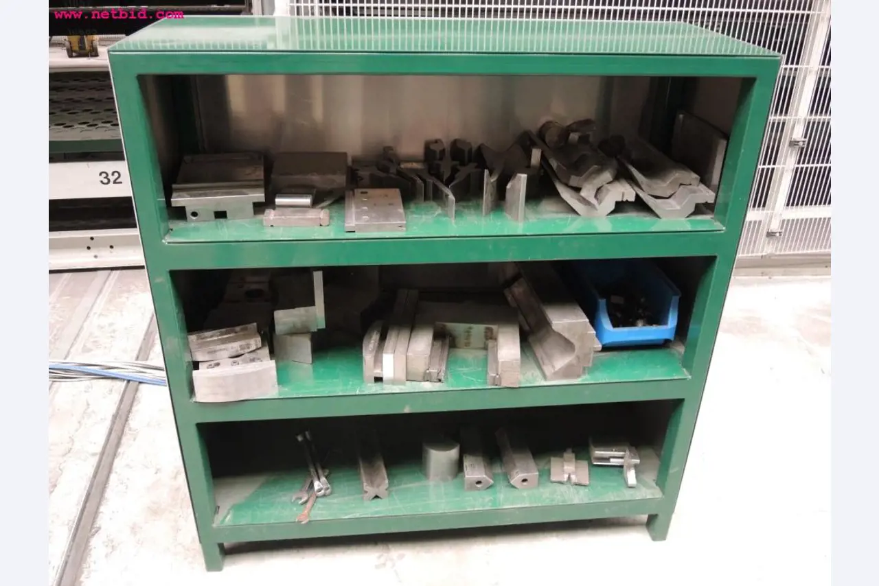 sheetmetal and metalworking machines <br><font size="2">In collaboration with Hilco Industrial Acquisitions bv<br></font>-9