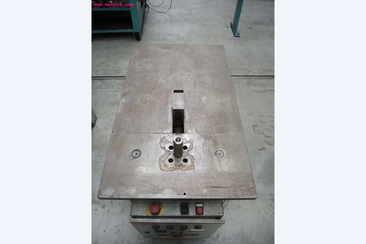 sheetmetal and metalworking machines <br><font size="2">In collaboration with Hilco Industrial Acquisitions bv<br></font>-4