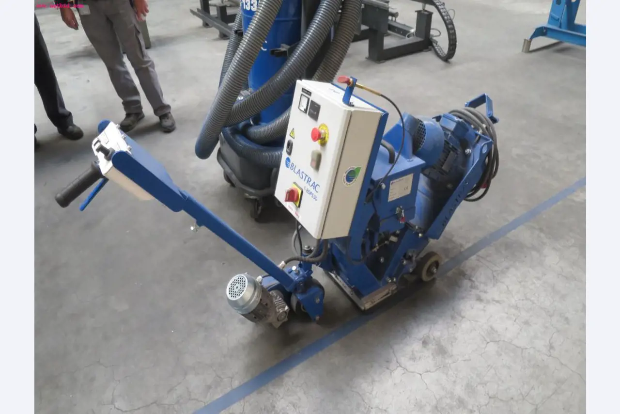 sheetmetal and metalworking machines <br><font size="2">In collaboration with Hilco Industrial Acquisitions bv<br></font>-4