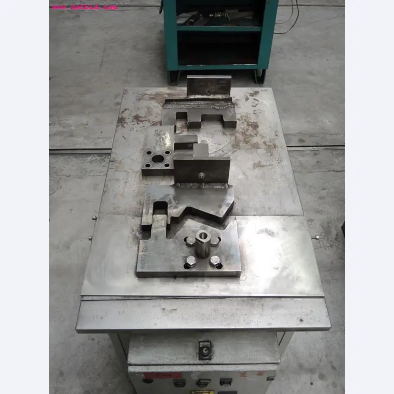 sheetmetal and metalworking machines <br><font size="2">In collaboration with Hilco Industrial Acquisitions bv<br></font>-4