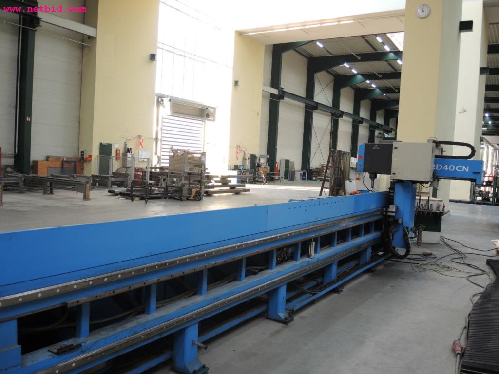 Chapas metálicas e máquinas para trabalhar metais<br><font size="2">Em colaboração com a Hilco Industrial Acquisitions bv</font>-12