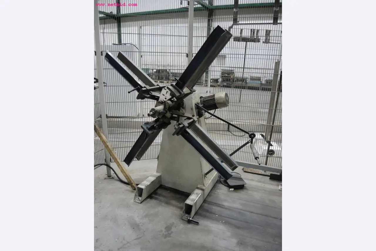 sheetmetal and metalworking machines <br><font size="2">In collaboration with Hilco Industrial Acquisitions bv<br></font>-11