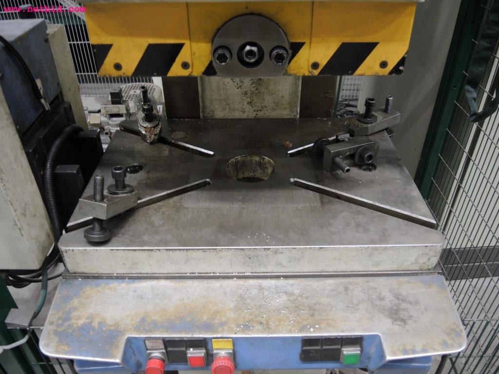 Chapas metálicas e máquinas para trabalhar metais<br><font size="2">Em colaboração com a Hilco Industrial Acquisitions bv</font>-4