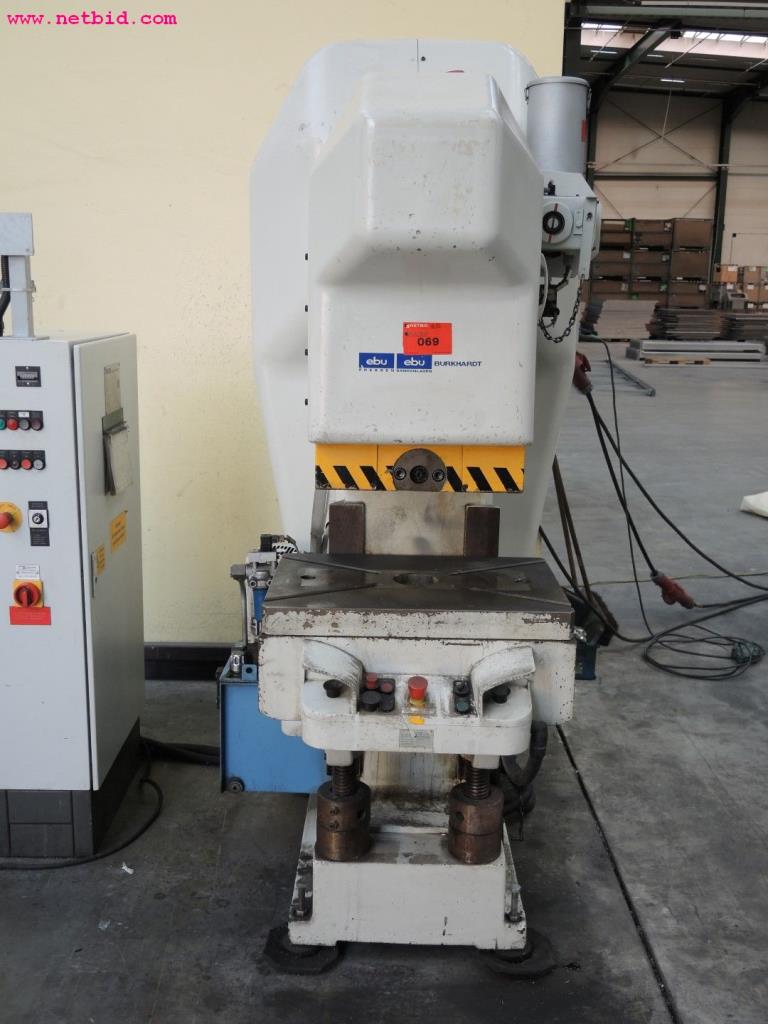 Chapas metálicas e máquinas para trabalhar metais<br><font size="2">Em colaboração com a Hilco Industrial Acquisitions bv</font>-3