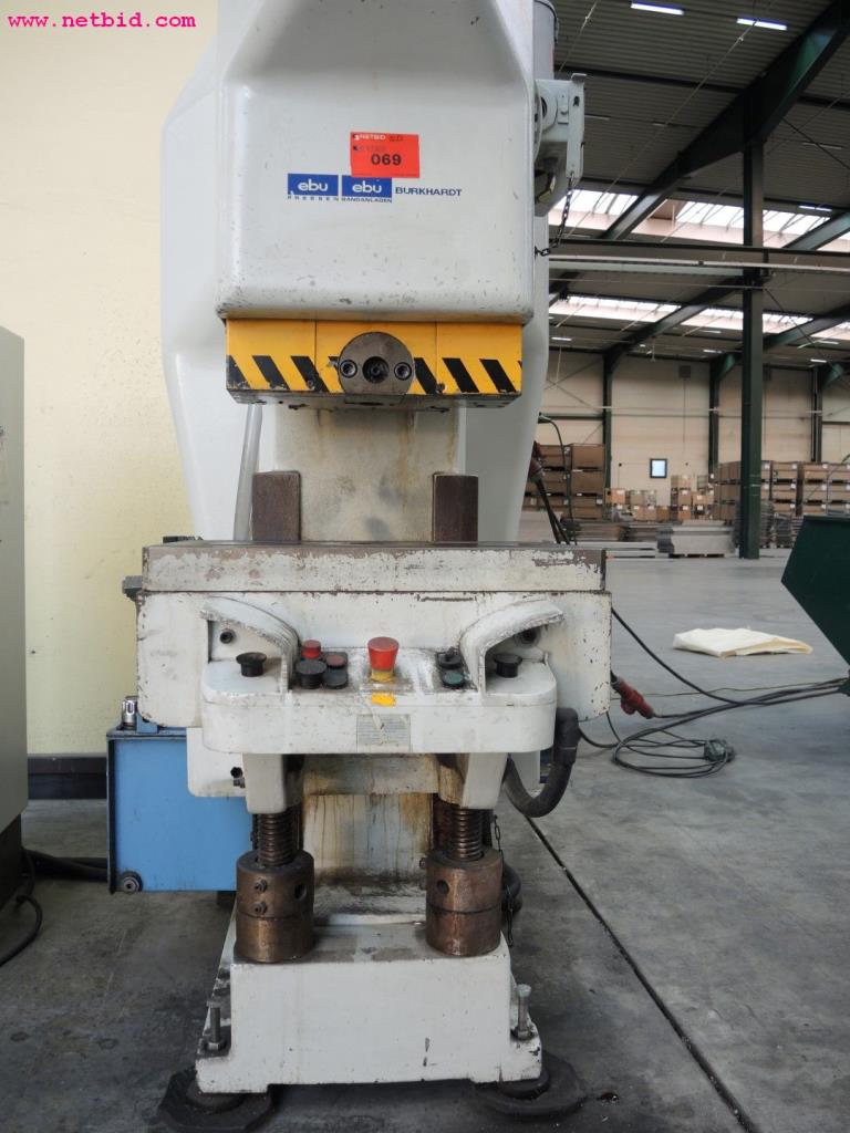 Chapas metálicas e máquinas para trabalhar metais<br><font size="2">Em colaboração com a Hilco Industrial Acquisitions bv</font>-6