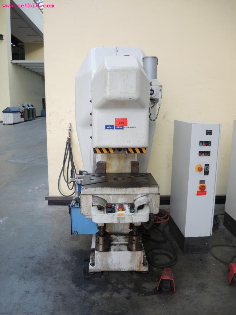 Chapas metálicas e máquinas para trabalhar metais<br><font size="2">Em colaboração com a Hilco Industrial Acquisitions bv</font>-3