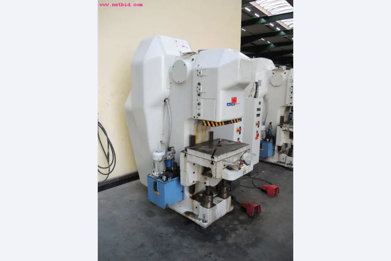 sheetmetal and metalworking machines <br><font size="2">In collaboration with Hilco Industrial Acquisitions bv<br></font>-4